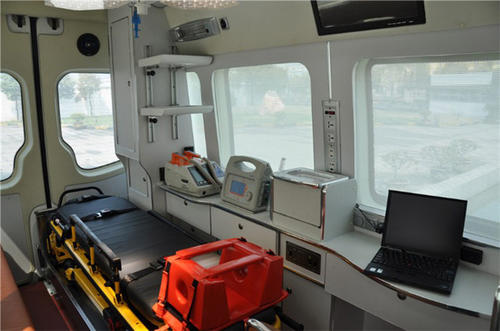 三亚救护车内部